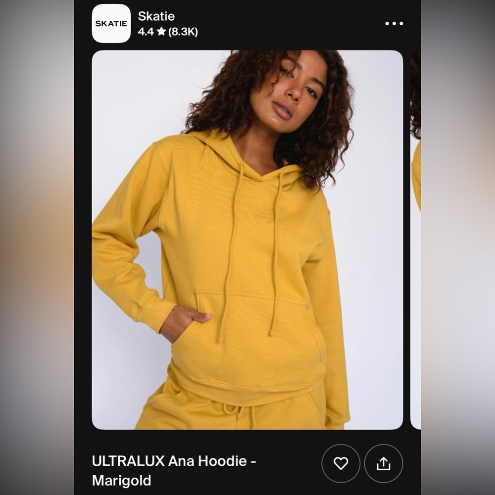 Skatie hoodie 💛